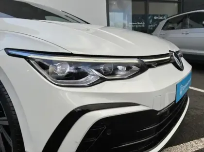 Photo 4 Volkswagen Golf  SW 1.5 eTSI OPF 130ch R-Line DSG7