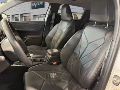 Photo 10 DS DS 3  E-Tense 156ch Edition France