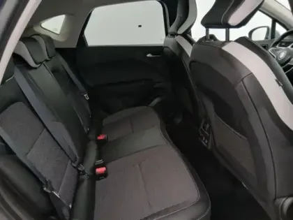 Photo 14 Renault Captur  1.6 E-Tech hybride 145ch Techno