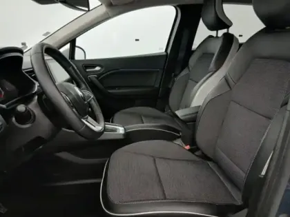 Photo 13 Renault Captur  1.6 E-Tech hybride 145ch Techno