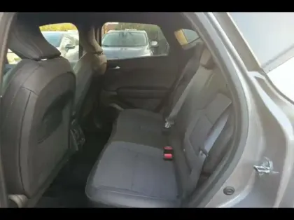 Photo 10 Renault Captur  1.6 E-Tech hybride 145ch Rive Gauche