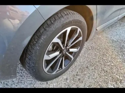 Photo 12 Renault Clio  1.6 E-Tech 145ch full hybrid Techno - 24