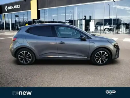 Photo 6 Renault Clio  1.6 E-Tech 145ch full hybrid Techno - 24