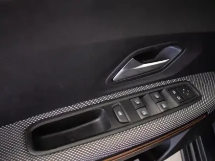 Photo 3 Dacia Sandero  1.0 ECO-G 100ch Stepway Confort