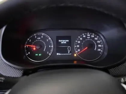 Photo 2 Dacia Sandero  1.0 ECO-G 100ch Stepway Confort