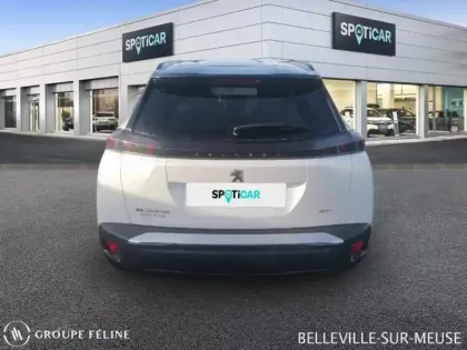 Photo 4 Peugeot 2008  e- 136ch GT