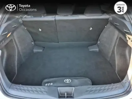 Photo 9 Toyota C-HR  122h Dynamic Business 2WD E-CVT + Programme Beyond Zero Academy MY22