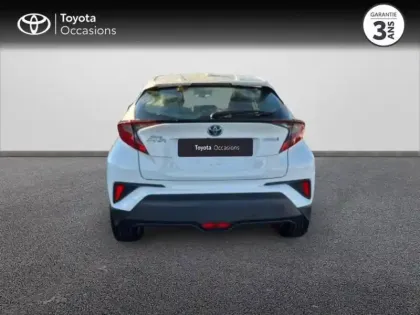 Photo 3 Toyota C-HR  122h Dynamic Business 2WD E-CVT + Programme Beyond Zero Academy MY22