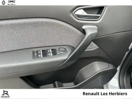 Photo 5 Renault Captur  1.8 E-Tech full hybrid 160ch Techno - 25