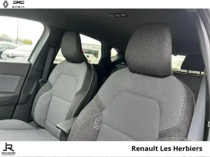 Photo 8 Renault Captur  1.8 E-Tech full hybrid 160ch Techno - 25