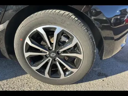 Photo 12 Renault Clio  1.6 E-Tech 145ch full hybrid Techno - 24