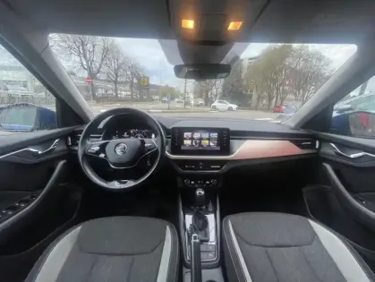 Photo 11 Skoda Kamiq 1.0 TSI Evo 110 ch DSG7 Style