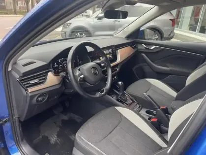 Photo 8 Skoda Kamiq 1.0 TSI Evo 110 ch DSG7 Style