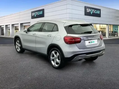 Photo 29 Mercedes GLA  180 7-G DCT Sensation