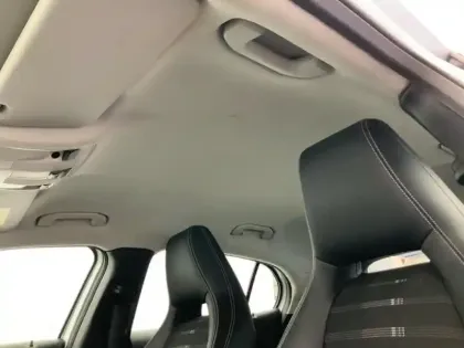 Photo 24 Mercedes GLA  180 7-G DCT Sensation