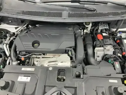 Photo 6 Citroën C5 aircross  Hybride Rechargeable 225 S&S e-EAT8 Feel