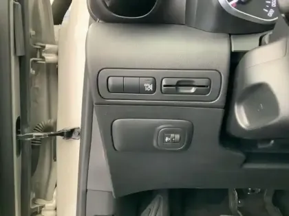 Photo 16 Citroën C3 Aircross  BlueHDi 120 S&S EAT6 Shine Pack