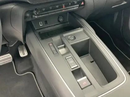 Photo 23 Citroën C5 aircross  Hybride Rechargeable 225 e-EAT8 Shine Pack