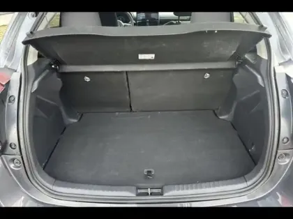 Photo 8 Toyota Yaris  116h Design Pack 5p MC24