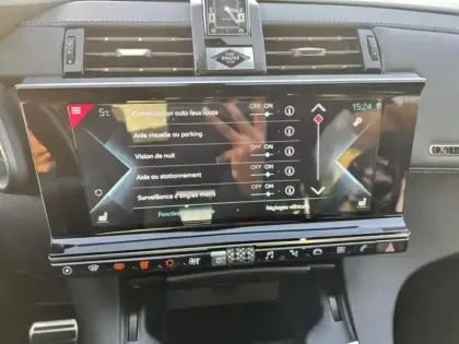 Photo 8 DS DS 7  Crossback E-TENSE 4x4 300ch Louvre