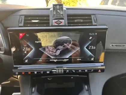 Photo 12 DS DS 7  Crossback E-TENSE 4x4 300ch Louvre