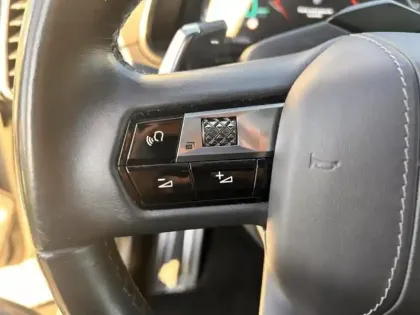 Photo 4 DS DS 7  Crossback E-TENSE 4x4 300ch Louvre