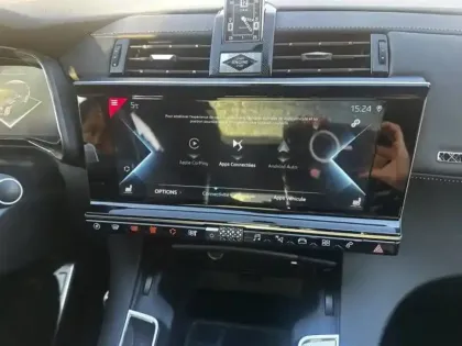 Photo 7 DS DS 7  Crossback E-TENSE 4x4 300ch Louvre