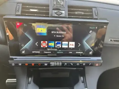 Photo 10 DS DS 7  Crossback E-TENSE 4x4 300ch Louvre