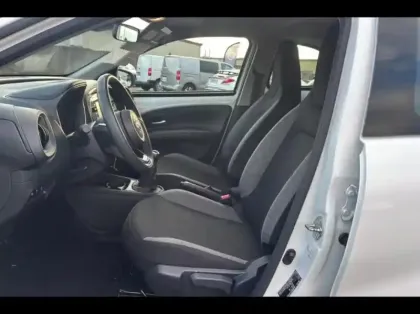 Photo 9 Toyota Aygo  X 1.0 VVT-i 72ch Dynamic