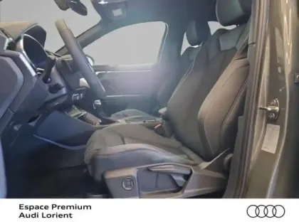 Photo 21 Audi Q3  35 TFSI 150ch S line plus S tronic 7