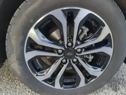 Photo 6 Ford Puma  1.0 Flexifuel 125ch S&S mHEV ST-Line Design 3