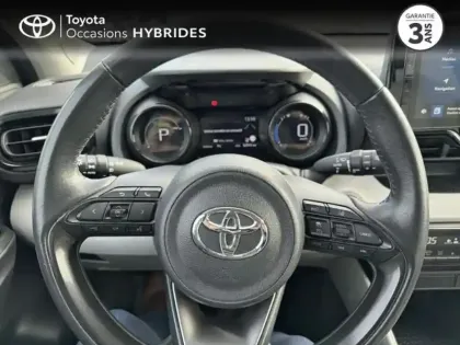 Photo 12 Toyota Yaris  116h Iconic 5p MY22