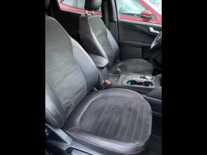 Photo 10 Ford Kuga  2.5 Duratec 190 ch FHEV E85 ST-Line X BVA