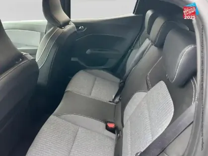 Photo 10 Renault Clio  1.6 E-Tech 145ch full hybrid Techno - 24