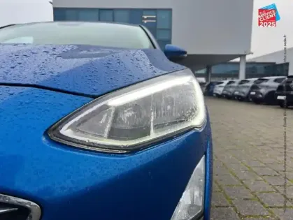 Photo 12 Ford Focus  1.0 EcoBoost 125ch Titanium GPS Radar AV/AR Carplay