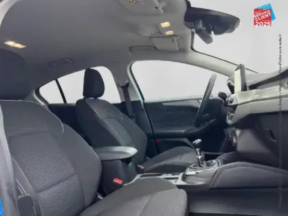 Photo 4 Ford Focus  1.0 EcoBoost 125ch Titanium GPS Radar AV/AR Carplay