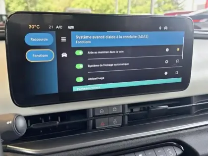 Photo 14 Fiat 600  1.2 Hybrid 100ch La Prima DCT6