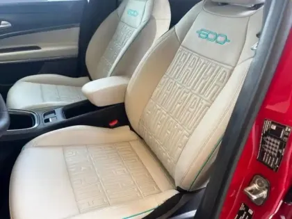 Photo 8 Fiat 600  1.2 Hybrid 100ch La Prima DCT6