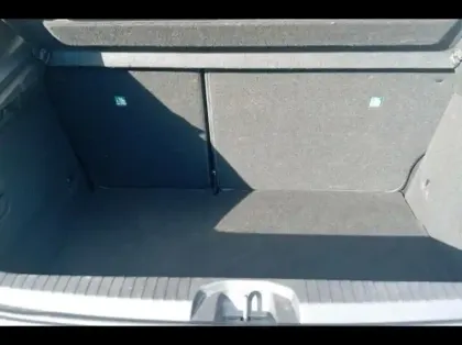 Photo 11 Renault Clio  1.6 E-Tech 145ch full hybrid Techno - 24