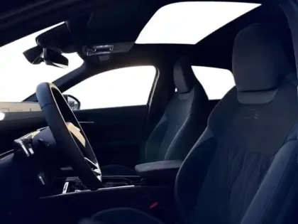 Photo 21 Audi Q3 Gén. III Ph1 S line 5