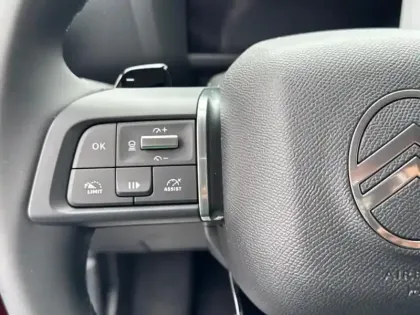 Photo 13 Citroën C4  1.2 Hybride 145ch S&S MAX Automatique