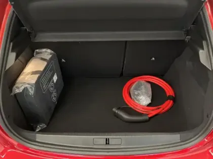 Photo 10 Peugeot 208  e- 136ch GT