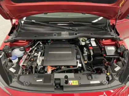 Photo 12 Peugeot 208  e- 136ch GT