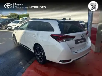 Photo 1 Toyota Auris  HSD 136h Collection RC18