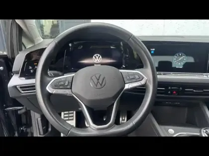 Photo 11 Volkswagen Golf  1.0 TSI OPF 110ch Active