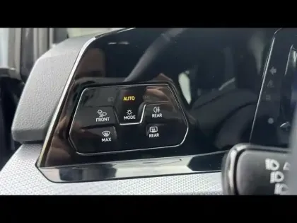 Photo 9 Volkswagen Golf  1.0 TSI OPF 110ch Active