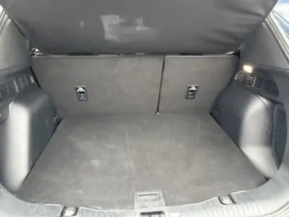 Photo 12 Ford Kuga  2.5 Duratec 190 ch FHEV ST-Line BVA i-AWD