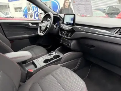 Photo 10 Ford Kuga  2.5 Duratec 190 ch FHEV ST-Line BVA i-AWD