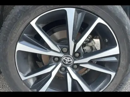 Photo 11 Toyota C-HR  1.8 Hybride 140ch Design NG23