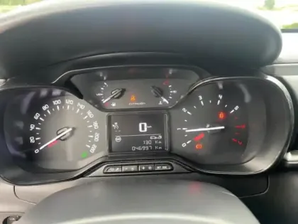 Photo 11 Citroën C3  1.2 PureTech 83ch S&S Shine 130g